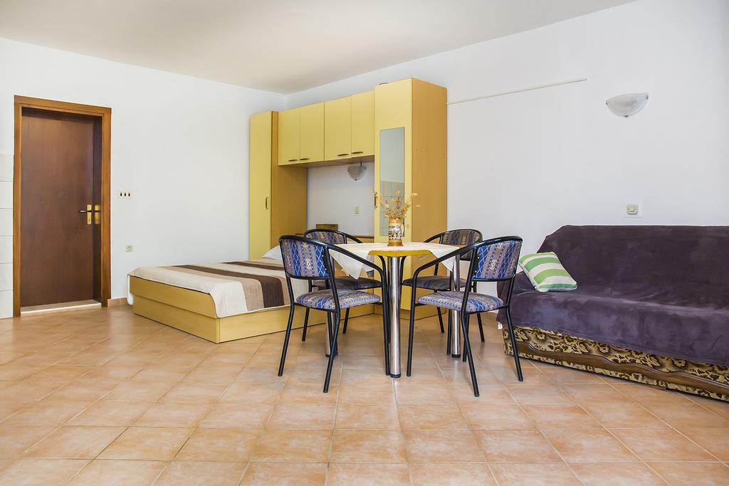 Apartments Zovko Drace Luaran gambar